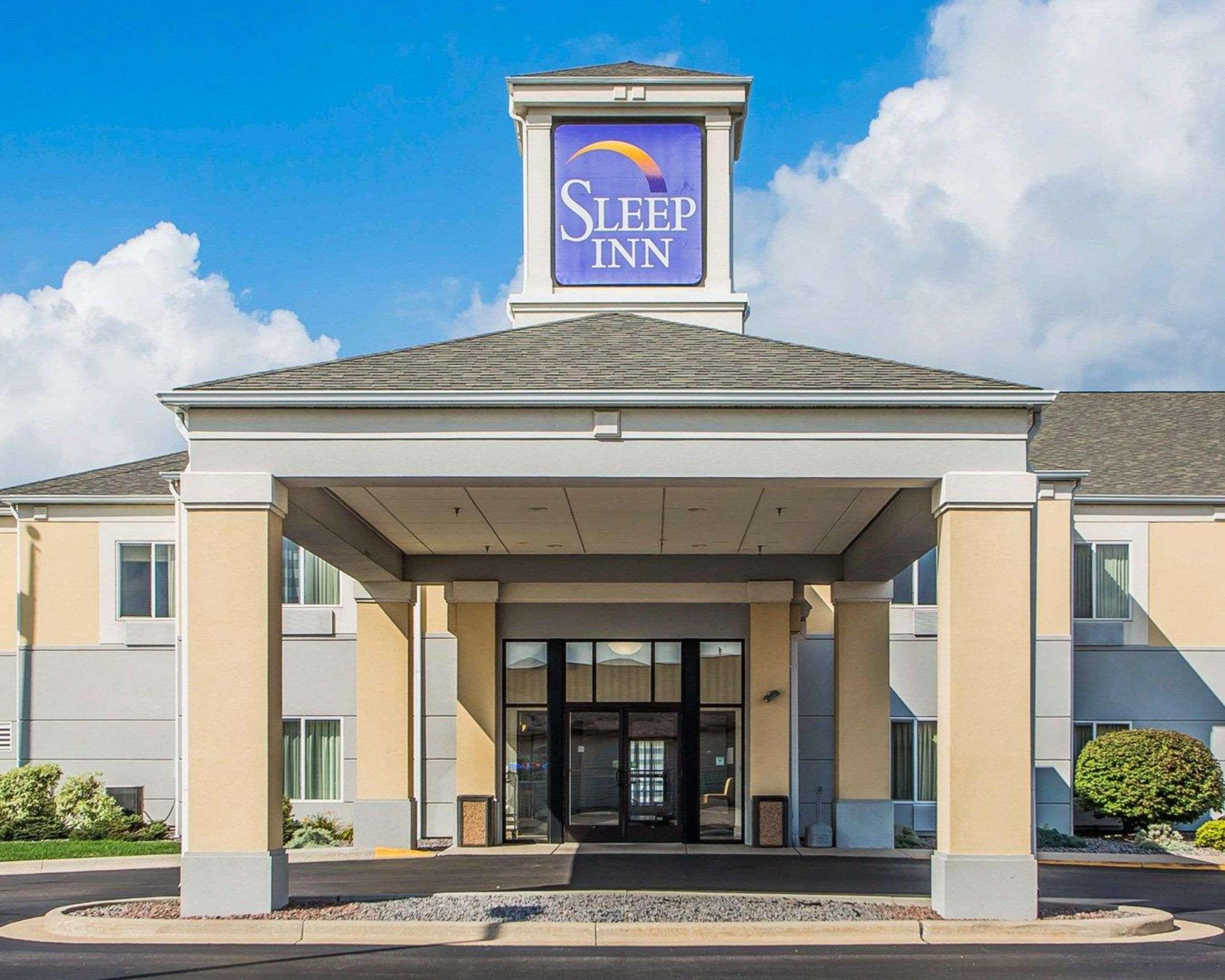Sleep Inn & Suites Wisconsin Rapids Exteriör bild